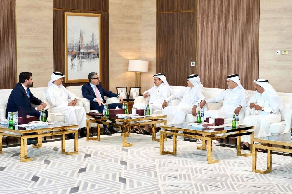 غرفة قطر تبحث تعزيز العلاقات الاقتصادية مع الإكوادور والهند