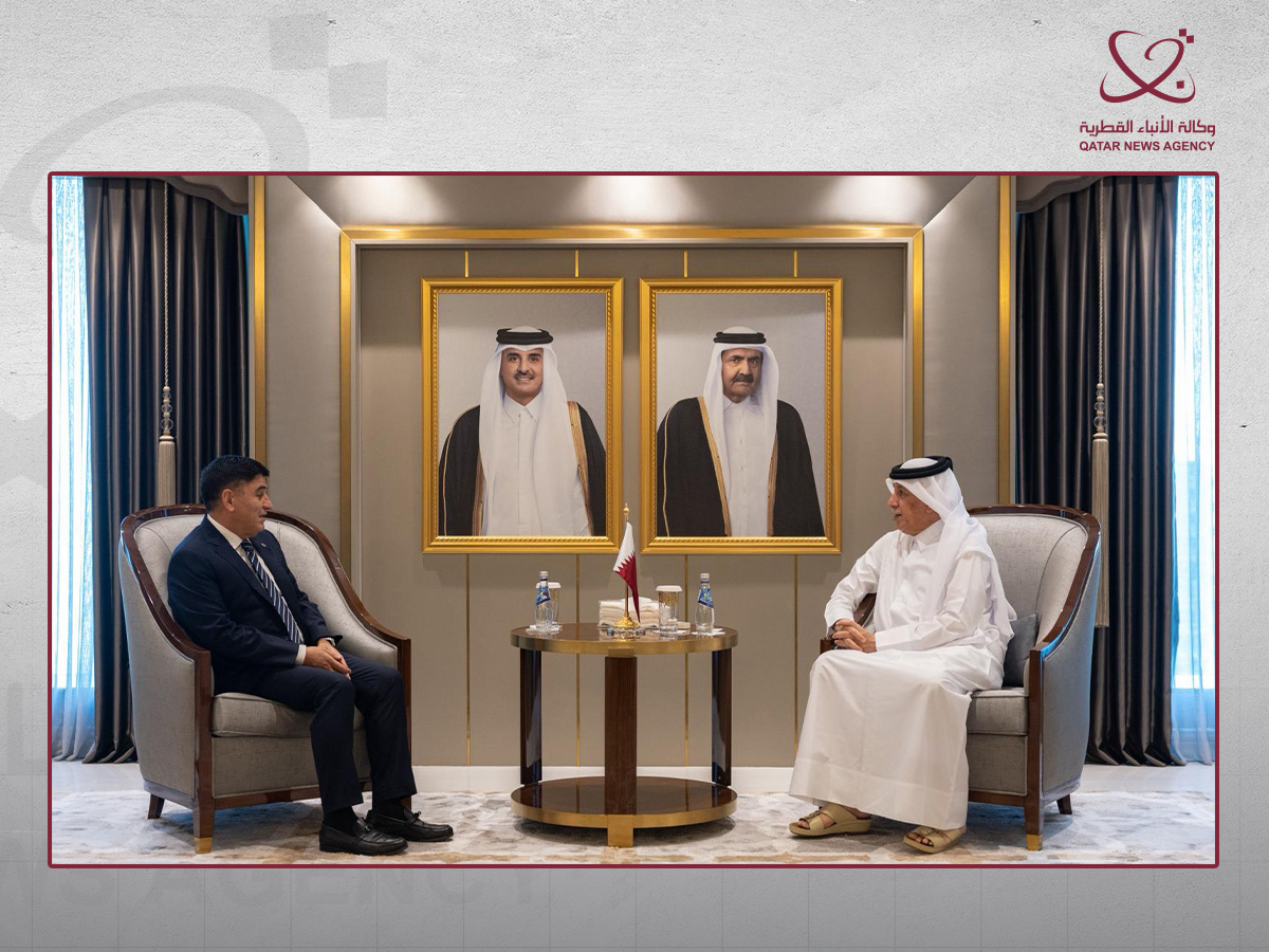 وزير الدولة للشؤون الخارجية القطري يودع السفير التركي