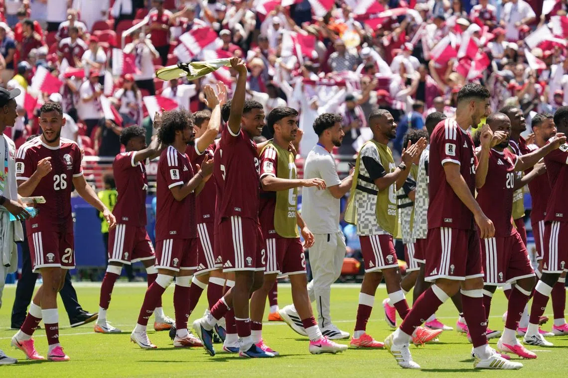 قطر تتطلع لبناء الزخم أمام كندا في كأس العالم بعد تعادل الافتتاح