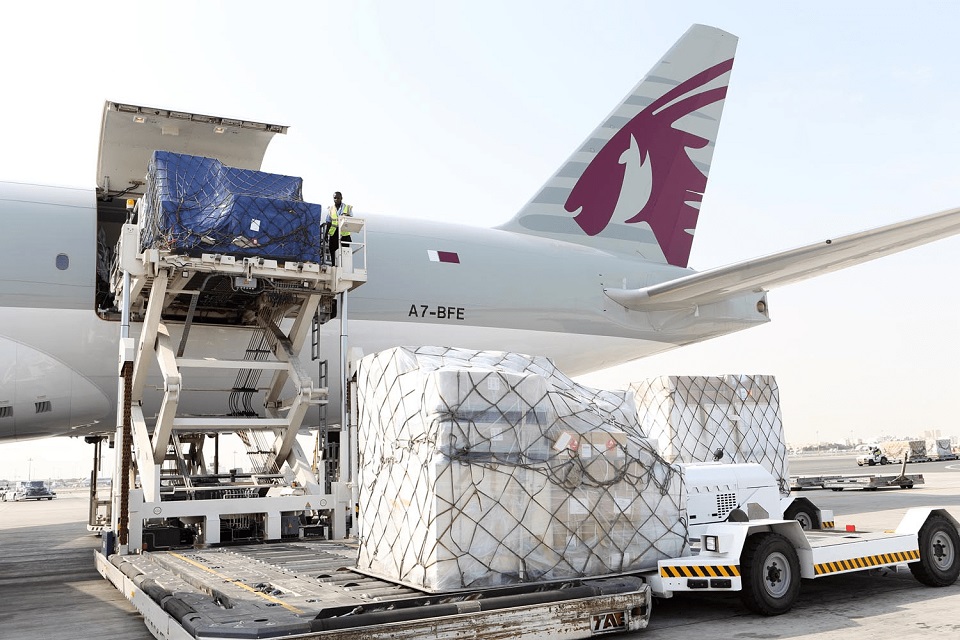 Qatar Cargo يحافظ على صدارة الشحن الجوي العالمي رغم تراجع الإيرادات والأحجام