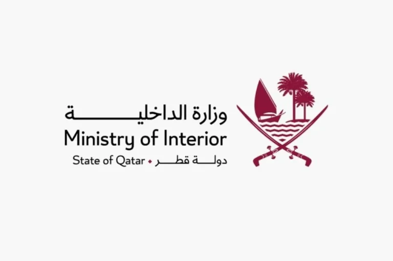 قطر تعلن السيطرة على حريق بسفينة في ميناء الوكرة دون إصابات